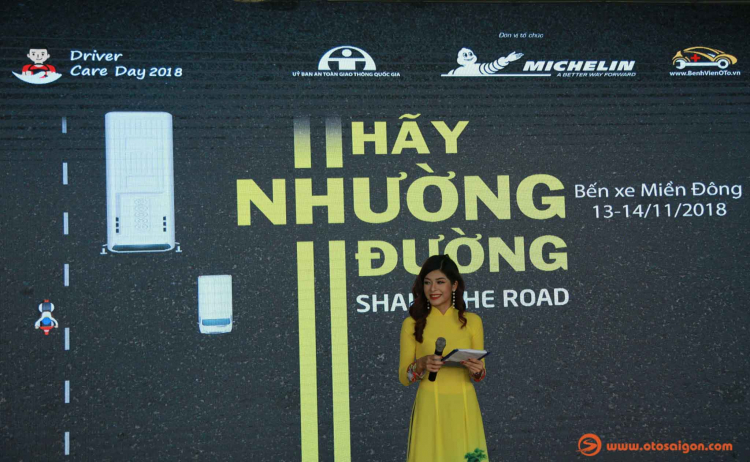 [Video] Driver Care Day 2018, cắt tóc và khám bệnh miễn phí cho bác tài tại Bến xe Miền Đông