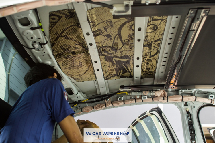 Vũ Car Workshop: Chuyên độ "âm thanh - hình ảnh - mâm - body" cho xe hơi. Vũ Car Workshop: Chuyên độ "âm thanh - hình ảnh - mâm - body" cho xe hơi.