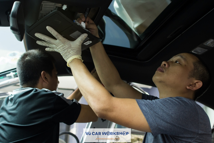 Vũ Car Workshop: Chuyên độ "âm thanh - hình ảnh -  mâm - body" cho xe hơi.