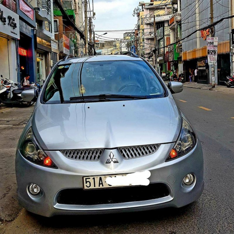 Xe Mitsubishi Grandis 2.4 AT 2006 - 329 Triệu