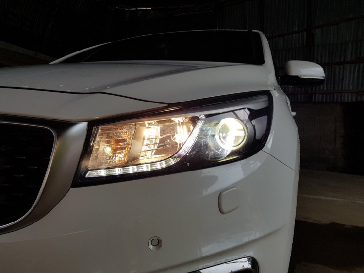 Nhờ các bác tư vấn về Kia Grand Sedona. Nhờ các bác tư vấn về Kia Grand Sedona.