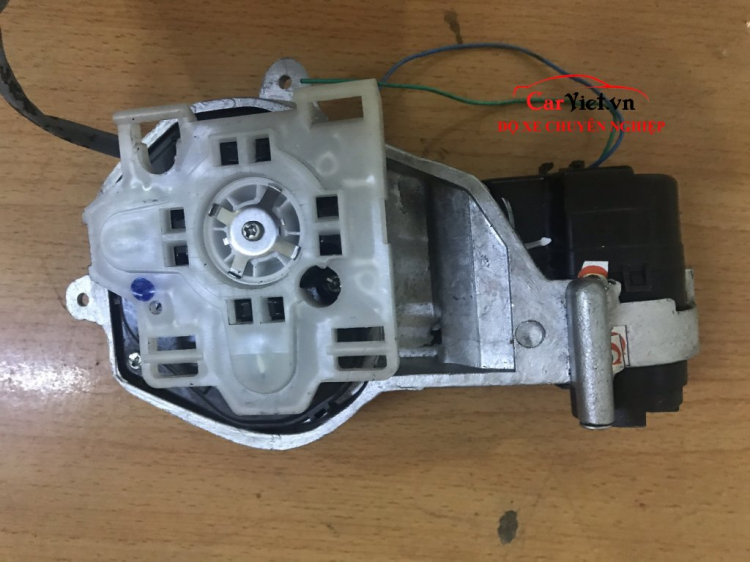 Bộ sản phẩm gập gương lên kính zin theo từng dòng xe Bộ sản phẩm gập gương lên kính zin theo từng dòng xe