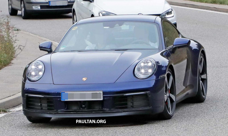 Porsche hé lộ những hình ảnh đầu tiên về chiếc 911 thế hệ thứ 8