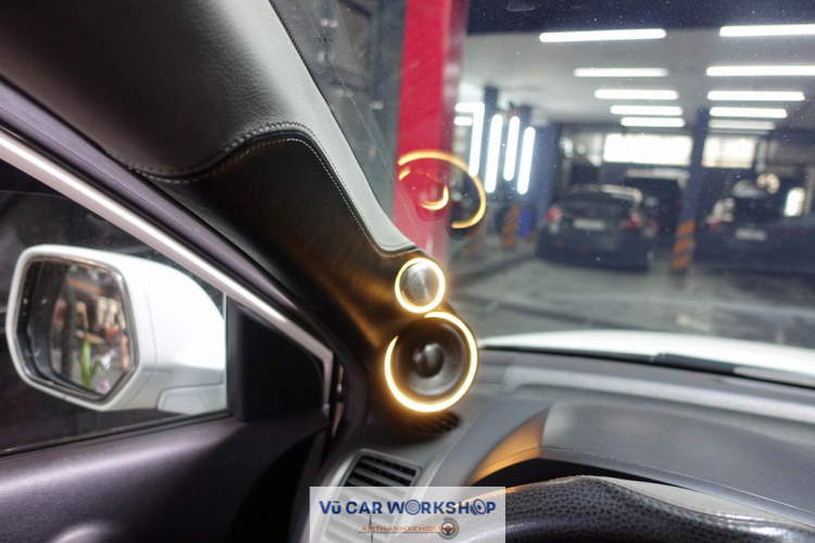 Vũ Car Workshop: Chuyên độ "âm thanh - hình ảnh - mâm - body" cho xe hơi. Vũ Car Workshop: Chuyên độ "âm thanh - hình ảnh - mâm - body" cho xe hơi.