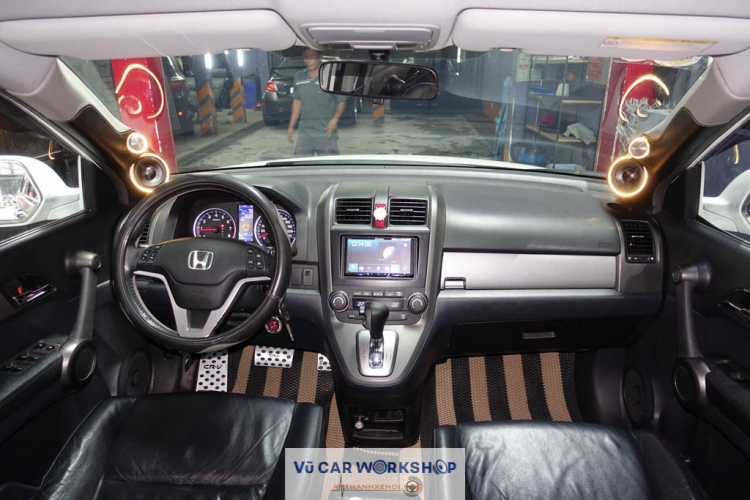 Vũ Car Workshop: Chuyên độ "âm thanh - hình ảnh - mâm - body" cho xe hơi. Vũ Car Workshop: Chuyên độ "âm thanh - hình ảnh - mâm - body" cho xe hơi.