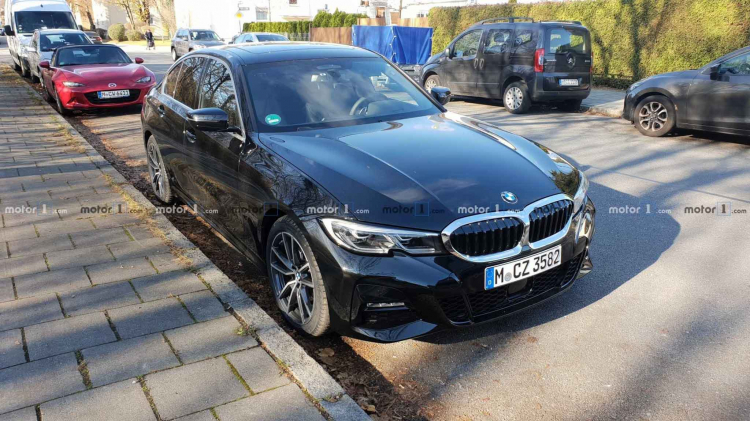 Ảnh thực tế BMW 3-Series 2019 thế hệ mới trên đường phố nước Đức