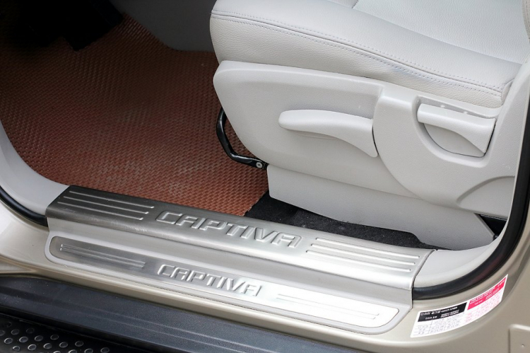 *****Chevrolet CAPTIVA LTZ mẫu mới 2013 số TĐ máy xăng (full hình)
