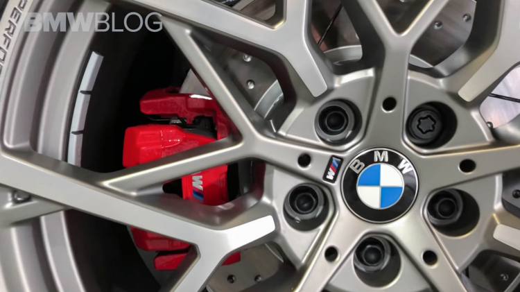 Video thực tế BMW 320d 2019 nâng cấp gói phụ kiện M Performance; thể thao và ấn tượng hơn
