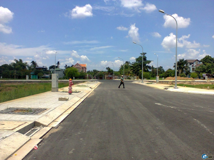 Bán lô đất 90m2(5 mét ngang).Cách TL15 800m