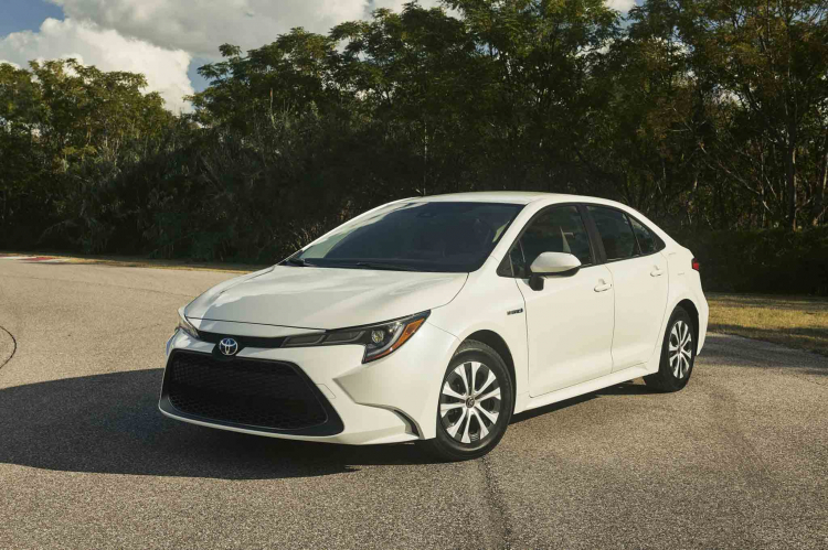 [LAAS2018] Toyota giới thiệu Corolla sedan cho thị trường Bắc Mỹ, tích hợp động cơ Hybrid từ Prius