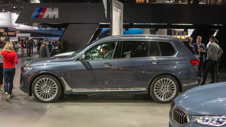 [LAAS2018] Ảnh thực tế BMW X7 2020 tại Mỹ; phiên bản xDrive50i lắp máy xăng V8
