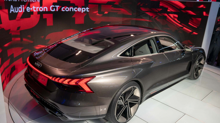 [LAAS2018] Audi e-Tron GT chính thức ra mắt công chúng, cạnh tranh trực tiếp Tesla Model S