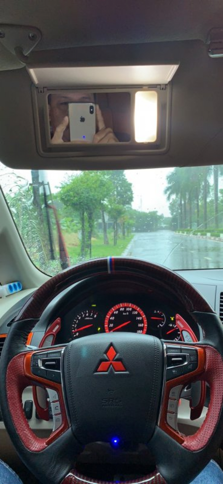 Đồ chơi xe Mitsubishi Đồ chơi xe Mitsubishi