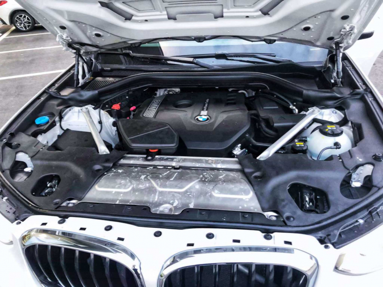 BMW X4 thế hệ mới đã về Việt Nam; mời các bác dự đoán giá bán