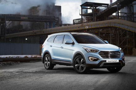 Hyundai-Grand-Santa-Fe.jpg