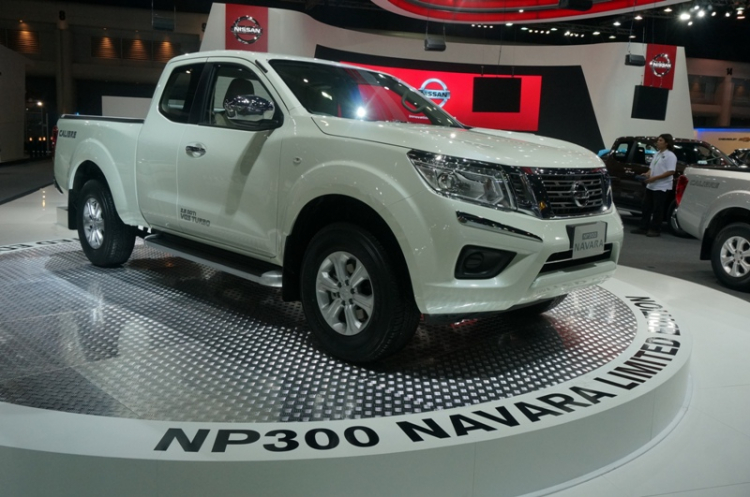 Nissan Navara hoàn toàn mới: 7 số tự động !