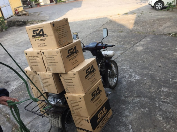 Dầu nhớt tổng hợp cho xe máy, nhớt xe máy giá rẻ hàng nhập khẩu từ Malaysia