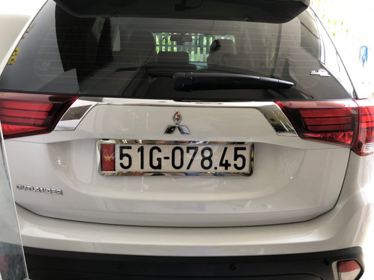 Cảm nhận Mitsubishi Outlander 2.0 STD 2018: Chiếc xe cho cảm xúc mãnh liệt! Cảm nhận Mitsubishi Outlander 2.0 STD 2018: Chiếc xe cho cảm xúc mãnh liệt!