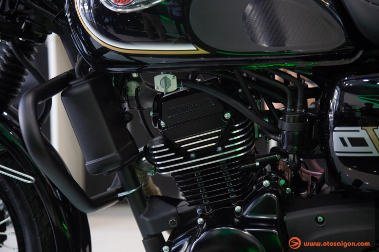 Motorrock giới thiệu 7 phụ kiện custom cho W175 giá 3 triệu, Ninja400 có tem mới giá không đổi