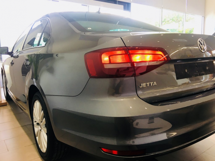 Volkswagen Jetta chiếc xe lý tưởng của năm, giá tốt ưu đãi lớn