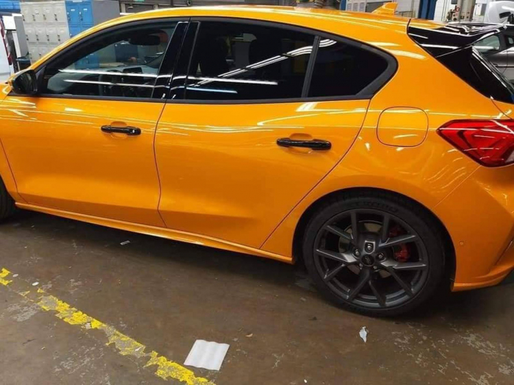 Lộ diện Ford Focus ST 2019; dự kiến mạnh hơn 280 mã lực