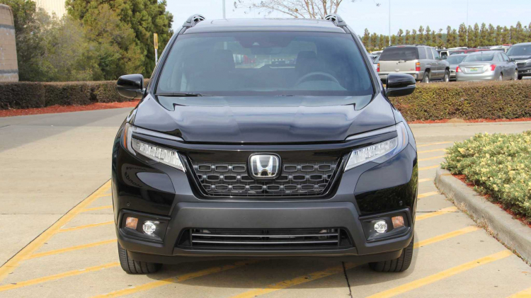 Honda Passport 2019 đã sản xuất; máy V6 3.5L, theo các bác nhập về Việt Nam giá khoảng bao nhiêu?