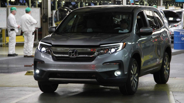 Honda Passport 2019 đã sản xuất; máy V6 3.5L, theo các bác nhập về Việt Nam giá khoảng bao nhiêu?