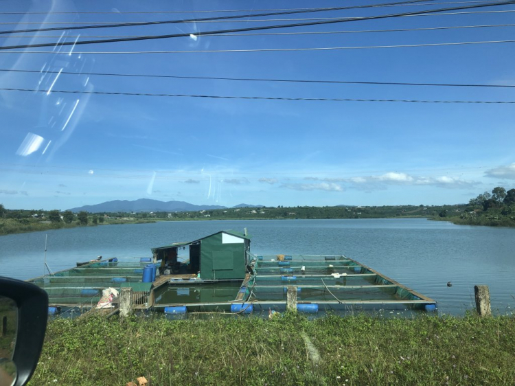 Đằng sau tay lái - ấn tượng những cung đường đẹp ở Việt Nam Đằng sau tay lái - ấn tượng những cung đường đẹp ở Việt Nam