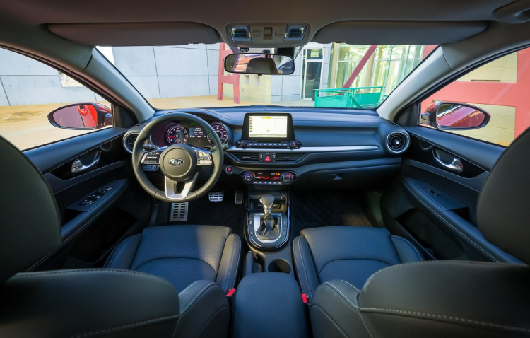 Kia Cerato mới có giá từ 559 đến 675 triệu đồng; các bác nghĩ gì về mức giá này? Kia Cerato mới có giá từ 559 đến 675 triệu đồng; các bác nghĩ gì về mức giá này?