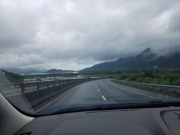Đằng sau tay lái - ấn tượng những cung đường đẹp ở Việt Nam Đằng sau tay lái - ấn tượng những cung đường đẹp ở Việt Nam