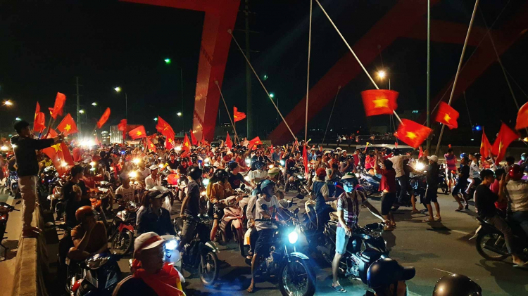 Lưu ý hạn chế lưu thông ô tô chiều tối nay ở quận 1, 3 và 5 vì Việt Nam đá chung kết AFF Cup 2018