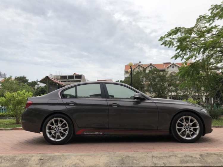 BMW 320i. Xe sang giá mềm