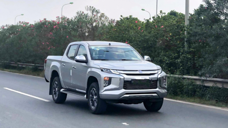 Lô xe Mitsubishi Triton 2019 đã về cảng Hải Phòng, sẵn sàng ra mắt vào tháng 01/2019