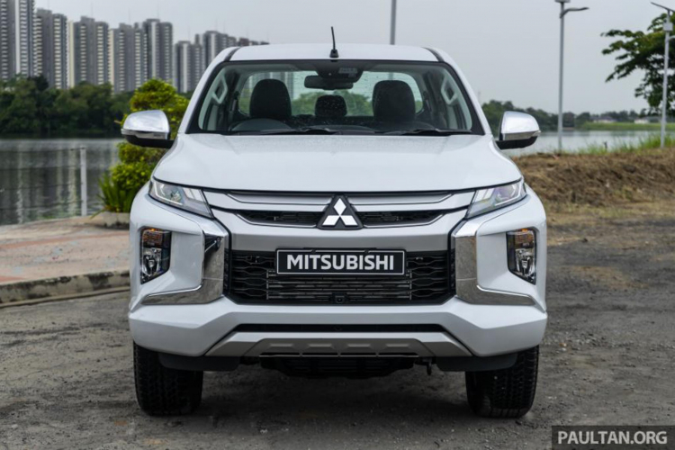 Lô xe Mitsubishi Triton 2019 đã về cảng Hải Phòng, sẵn sàng ra mắt vào tháng 01/2019