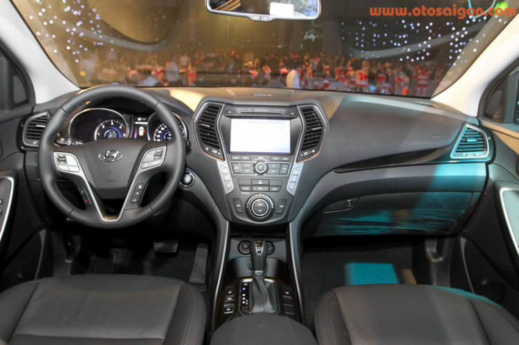 Hyundai Santa Fe 2015 CKD có giá từ 1,13 tỷ đồng Hyundai Santa Fe 2015 CKD có giá từ 1,13 tỷ đồng