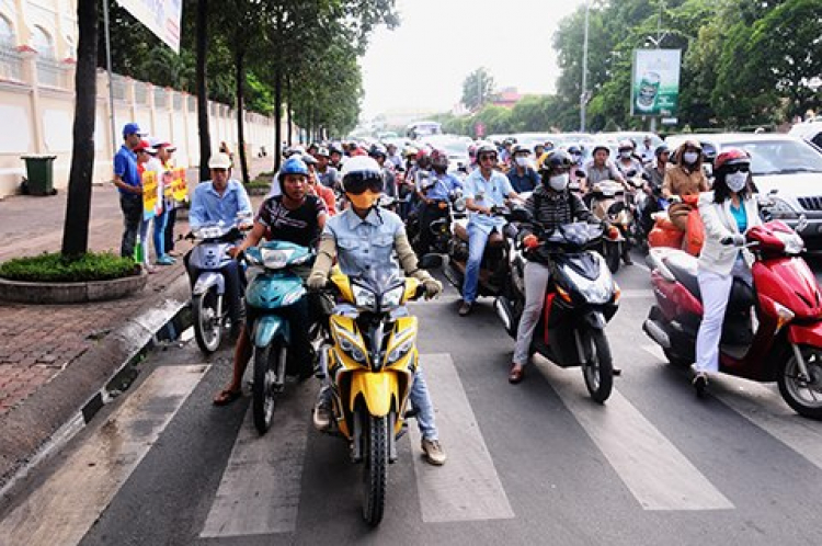 Bàn về văn hoá giao thông xe 2 bánh.