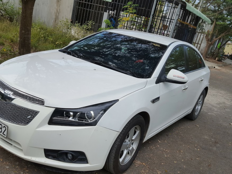 Xe Cruze LS 2011 rung mạnh khi mất đà lên dốc