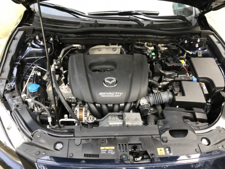 Mazda 3 facelift mua t12/2017 màu xanh đen xe đi lướt đẹp như mới