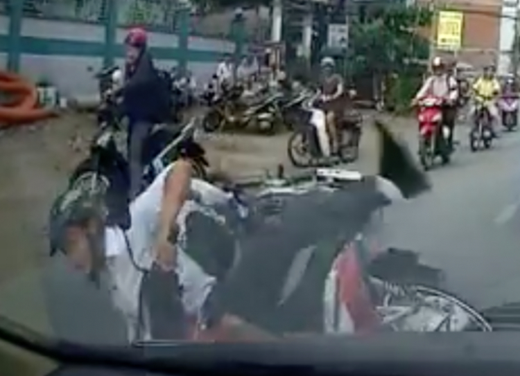 Bàn về văn hoá giao thông xe 2 bánh. Bàn về văn hoá giao thông xe 2 bánh.