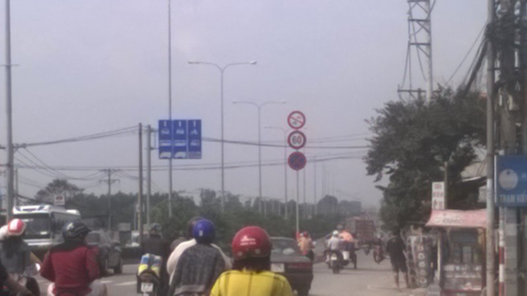 Biển báo trên QL 22 (ngã 3 Củ Cải _ cầu An Hạ)