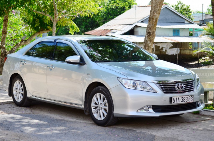 Nên lấy Kia Optima hay Toyota Camry 2.0? Chênh nhau hơn 250tr Nên lấy Kia Optima hay Toyota Camry 2.0? Chênh nhau hơn 250tr
