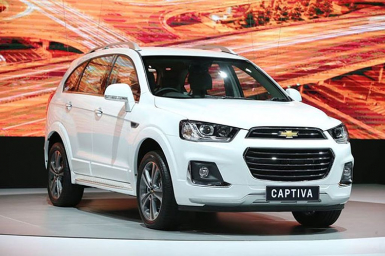 Xe Chevrolet Captiva 2015, cần tư vấn thêm đồ chơi.