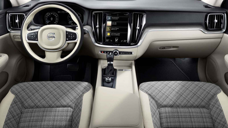 Volvo sẽ trang bị camera trong xe để theo dõi người lái