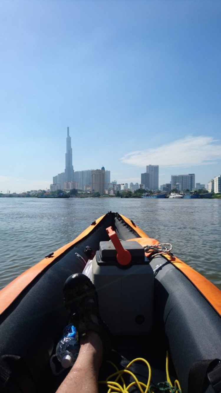 KAYAK GIỮA LÒNG SÀI GÒN