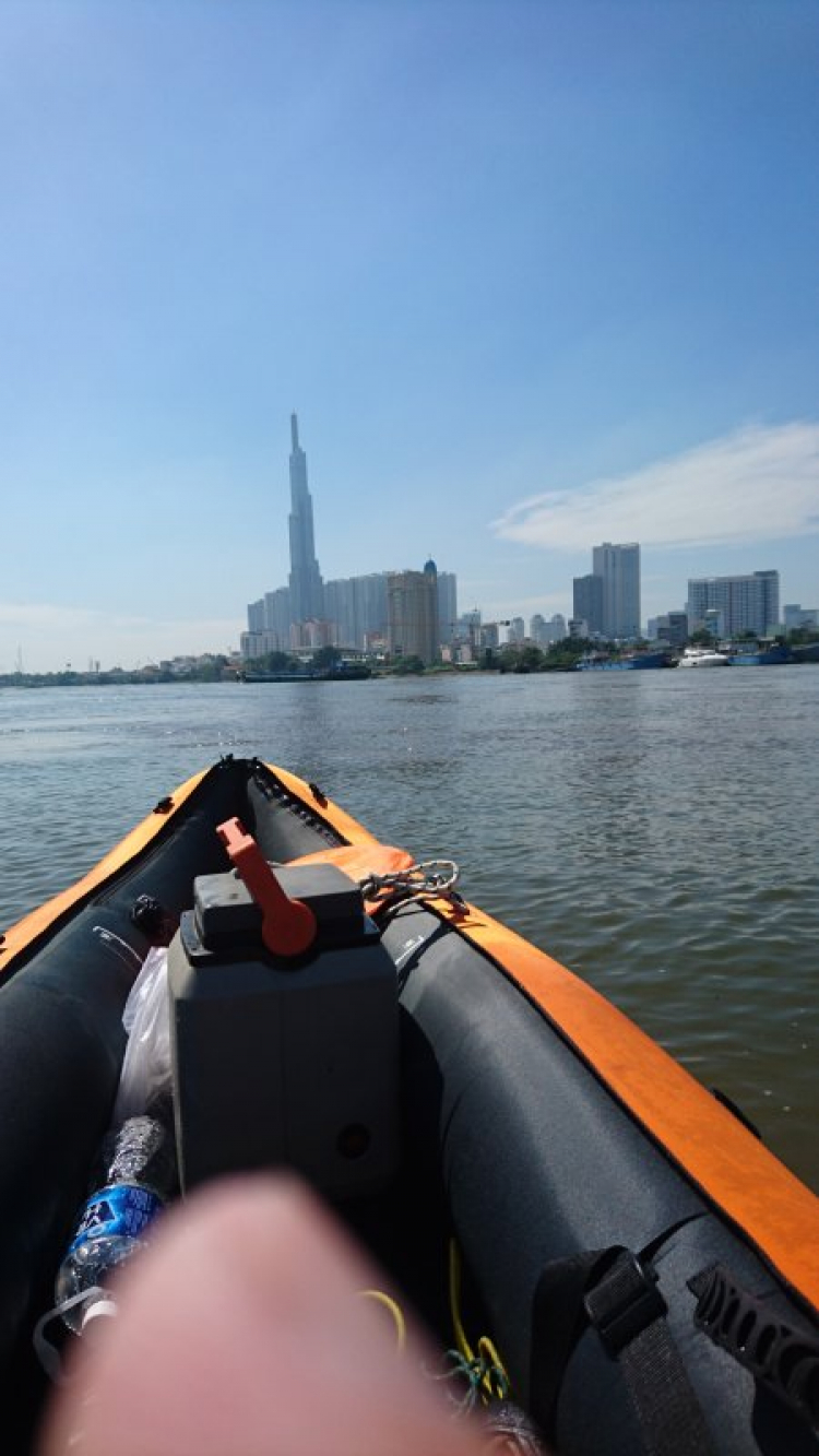 KAYAK GIỮA LÒNG SÀI GÒN