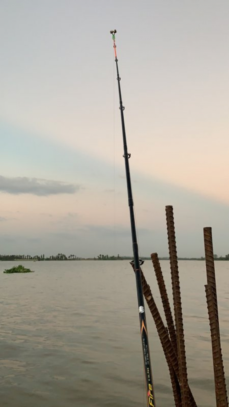 KAYAK GIỮA LÒNG SÀI GÒN KAYAK GIỮA LÒNG SÀI GÒN