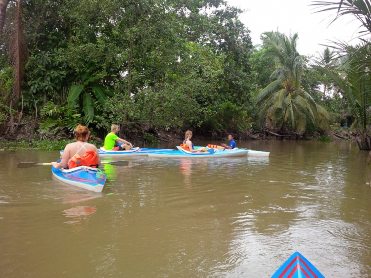 KAYAK GIỮA LÒNG SÀI GÒN