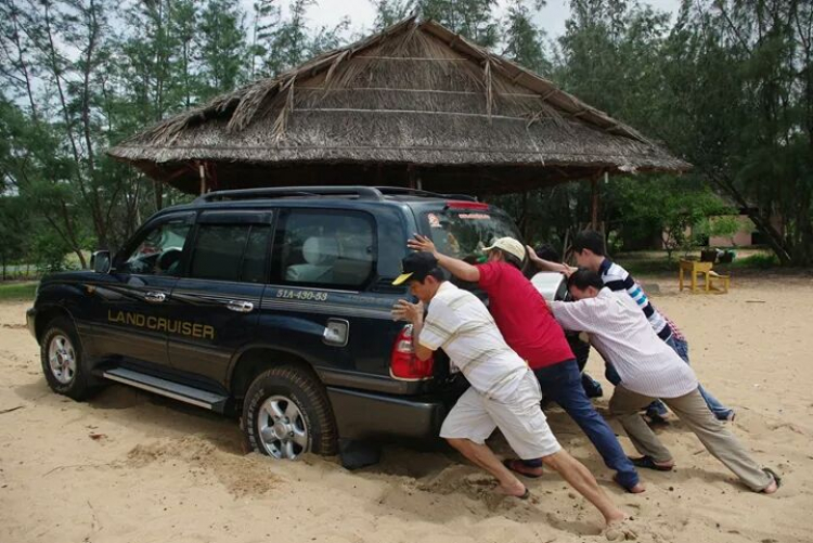 LAND CRUISER  FRIENDCLUB (LFC) "Where there were NO ROADS, there was LAND CRUISER"