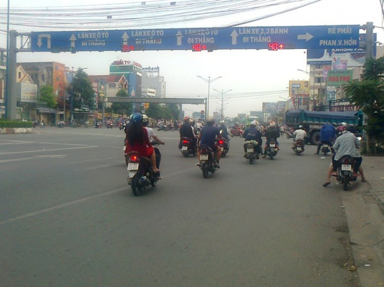 Những vô tư trên đường Trường Chinh