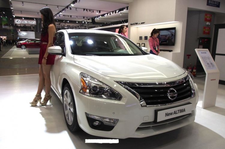 Bác nào biết khi nào xe Camry 2015 bán ở VN không ạ? Bác nào biết khi nào xe Camry 2015 bán ở VN không ạ?